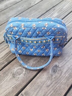 Retired Print Vera Bradley Blue Quilted " Toastie  Bees  Small Shoulder Satchel